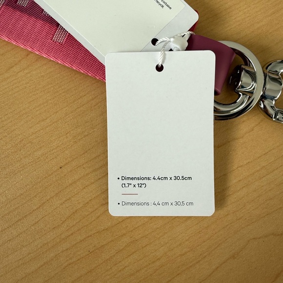 NEW lululemon athletica Pink Keychain Accessory- Never Lost Keychain
Wordmark - Picture 6 of 7